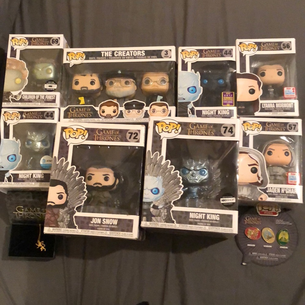 GOT Exclusive Pops, Pins, and Gold Chain